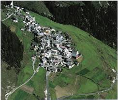 Dorfwanderung Tschlin Dorfwanderung Tschlin