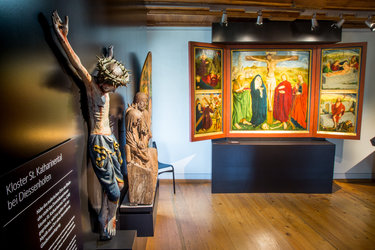 Kirchensaal. Sicht auf den Feldbacher Altar